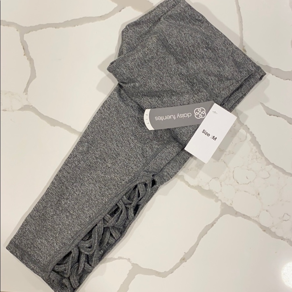 Daisy Fuentes Fit Leggings